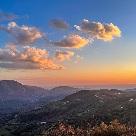 Agriturismo Ai Monaci Montano Antilia Екстериор снимка