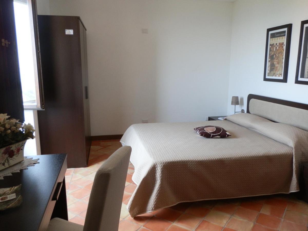 Agriturismo Ai Monaci Montano Antilia Екстериор снимка